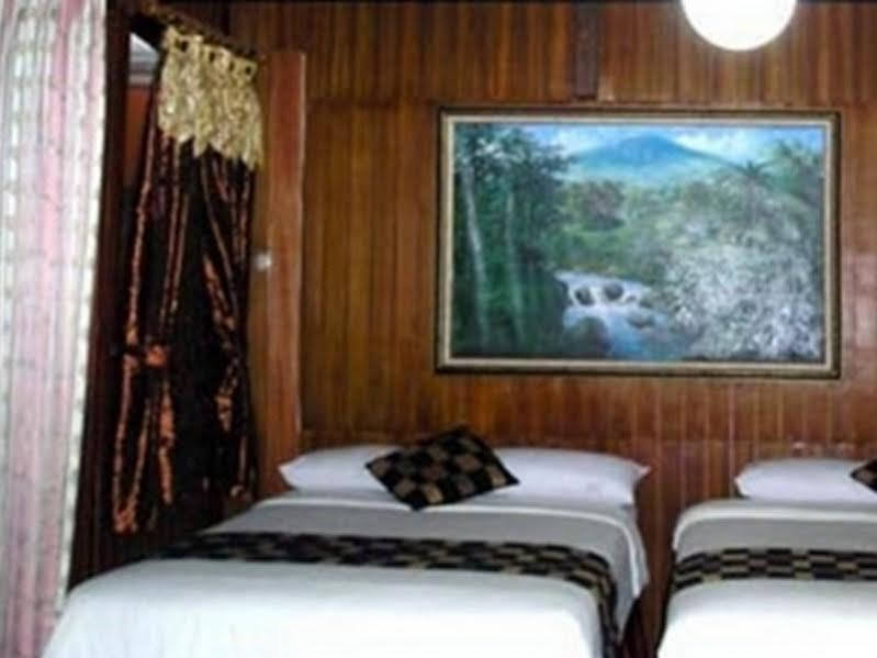 فندق فورا غيست هاوس تامان لينغكار باندونج المظهر الخارجي الصورة